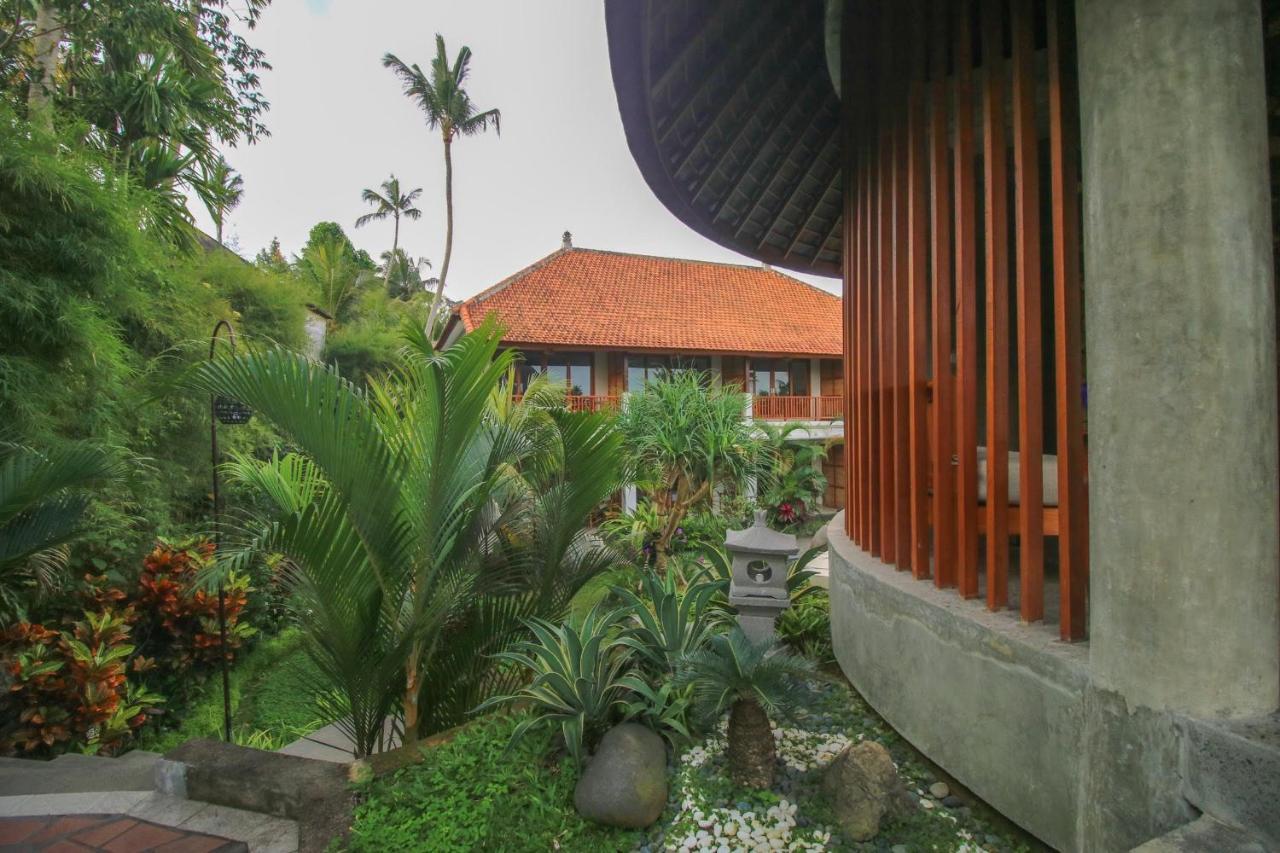 Queen At Gunung Sari Ubud Esterno foto